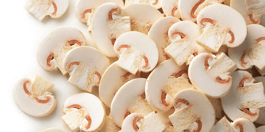 Как нарезать и сколько жарить грибы для пиццы - фото 1