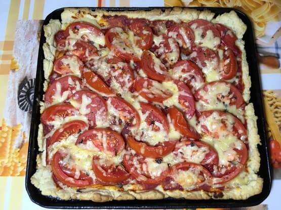 Пицца с помидорами - идеально подойдёт к шашлыку - фото 11